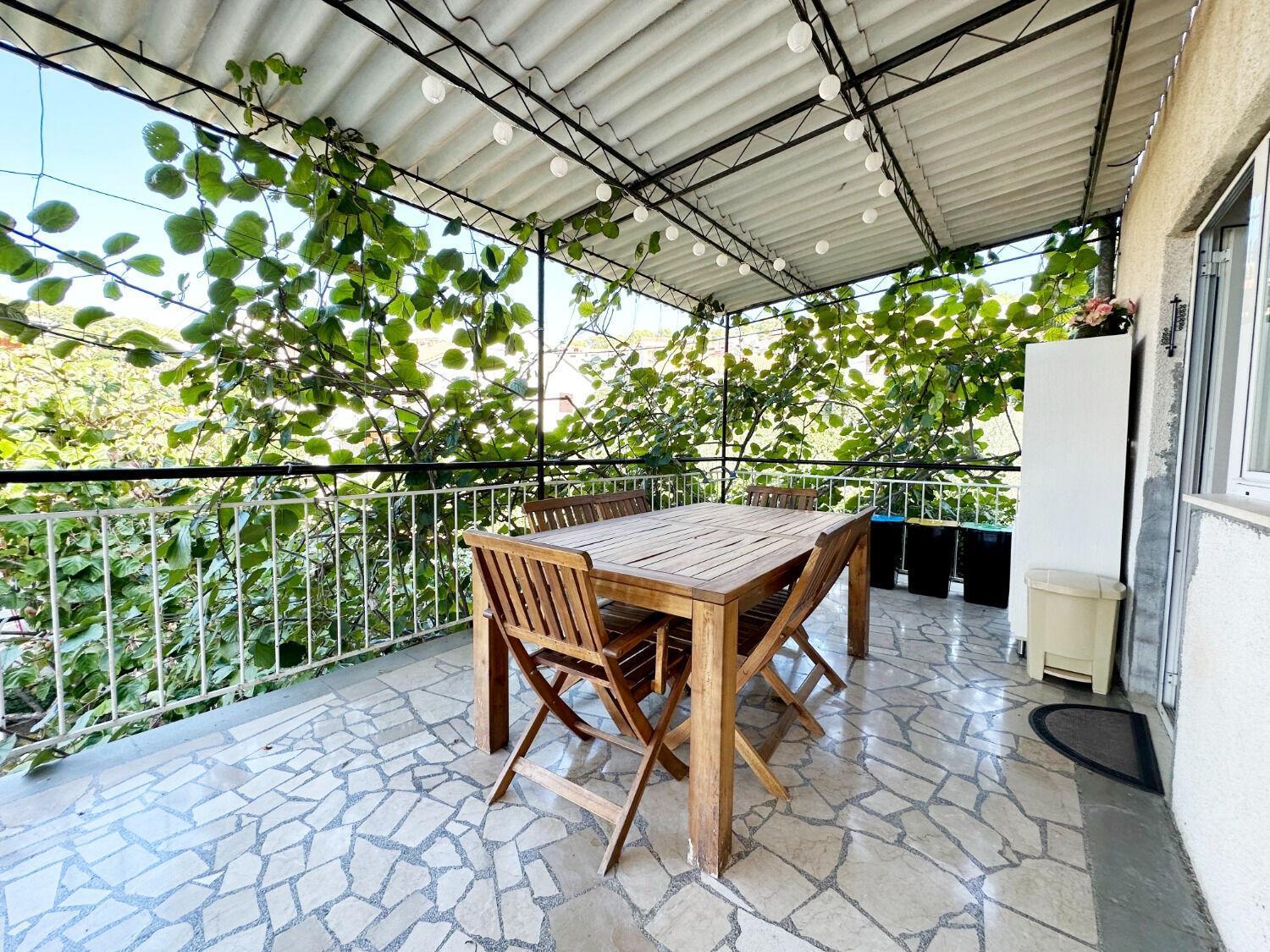 Apartament Kaza *