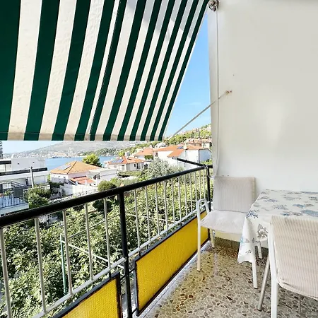 Apartments Kaza Trogir Exterior photo