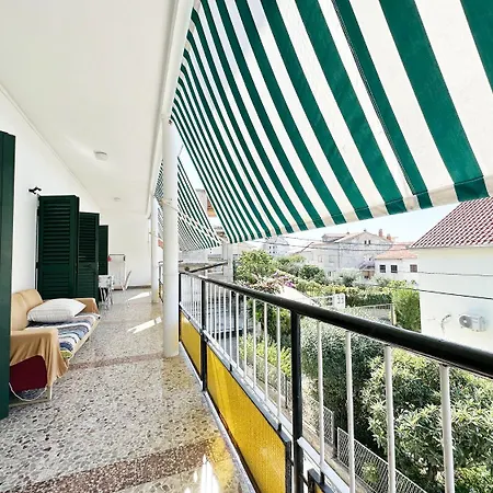 Apartments Kaza Trogir Exterior photo